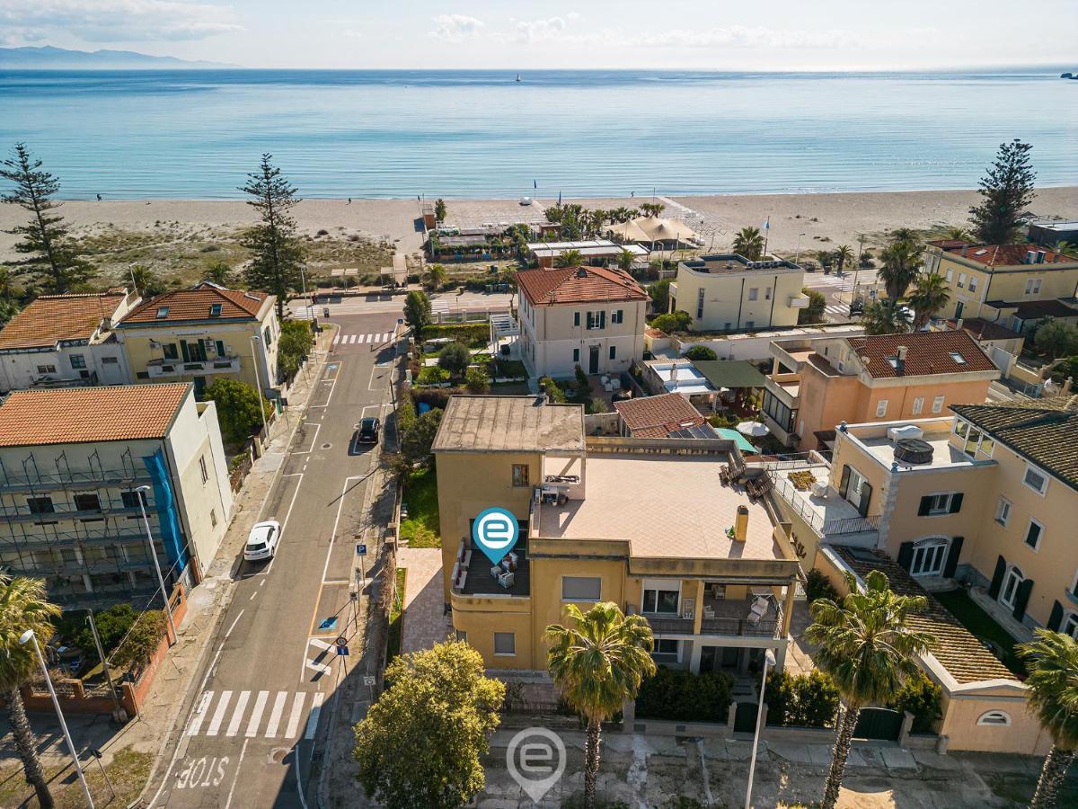 Poetto Sea Breeze - Blue Lejlighed Cagliari Eksteriør billede